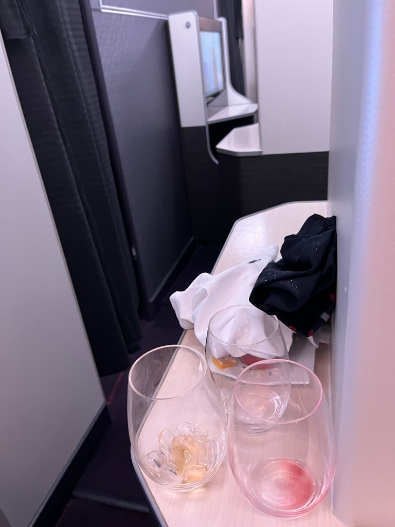 Neil Scrivener reviews the Sky Suite on JAL's Boeing 777-300ER, also installed on the 787-8 and 787-9. Japan Airlines Business Class. 