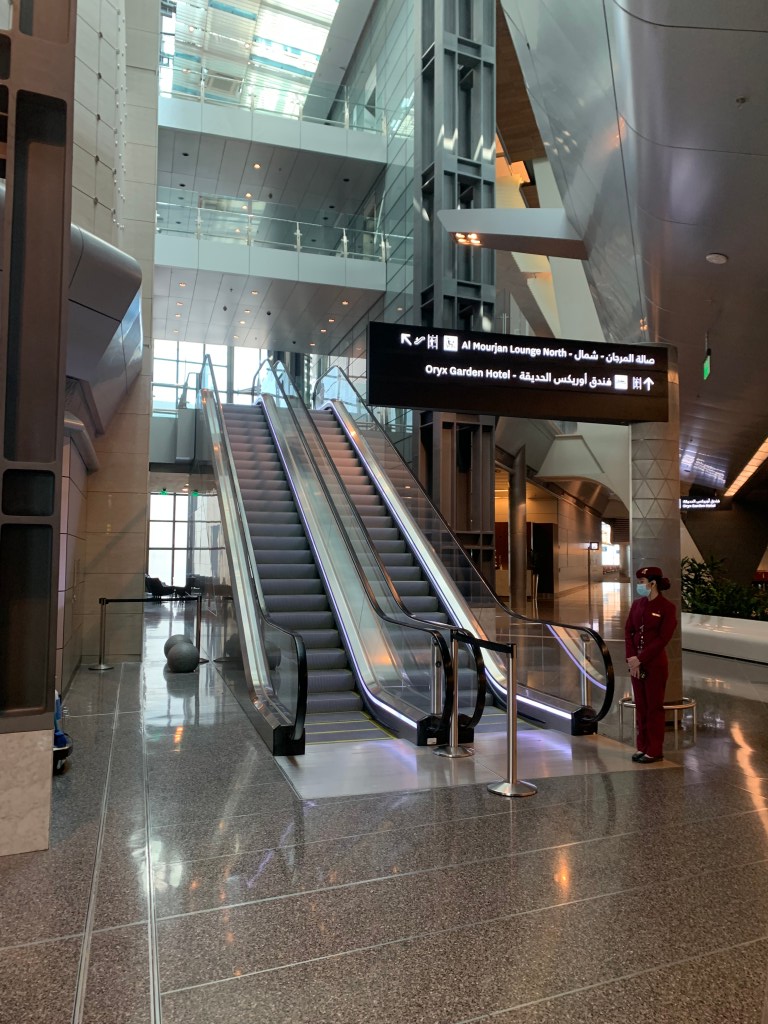 Neil Scrivener reviews the Qatar Airways Al Mourjan (Business Class) North Lounge in Doha's Hamad International Airport, Qatar.