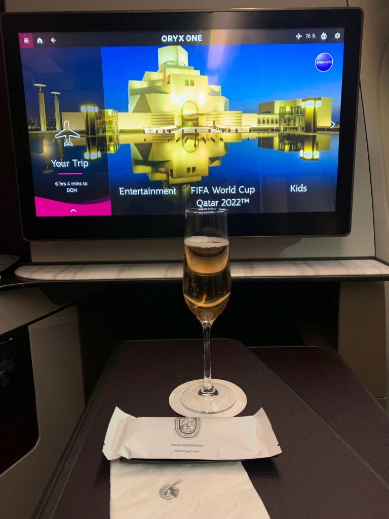 Neil Scrivener reviews Qatar Airways QR6 on a flight from London Heathrow to Doha (LHR to DOH) in Q Suite, on the Boeing 777-300.