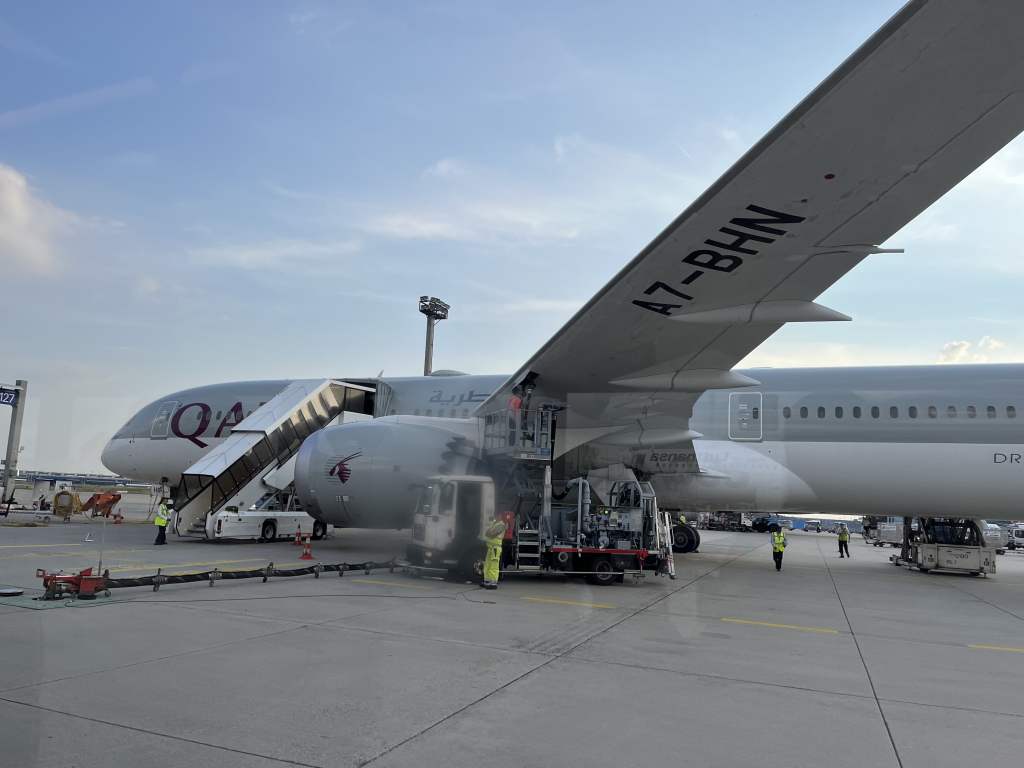 Neil Scrivener reviews QR72 from Frankfurt to Doha on Qatar Airways in Business Class. 