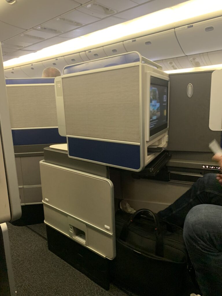 Neil Scrivener reviews United Airline's Polaris Business Class Seat, flying on the Boeing 777-200. 