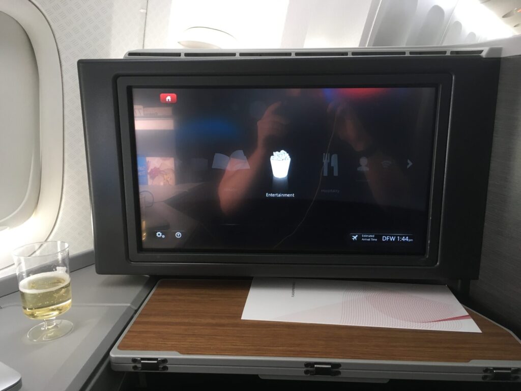 Neil Scrivener reviews AA51 and AA1175 from London Heathrow to San Francisco via Dallas in Flagship Business Class and First Class. 