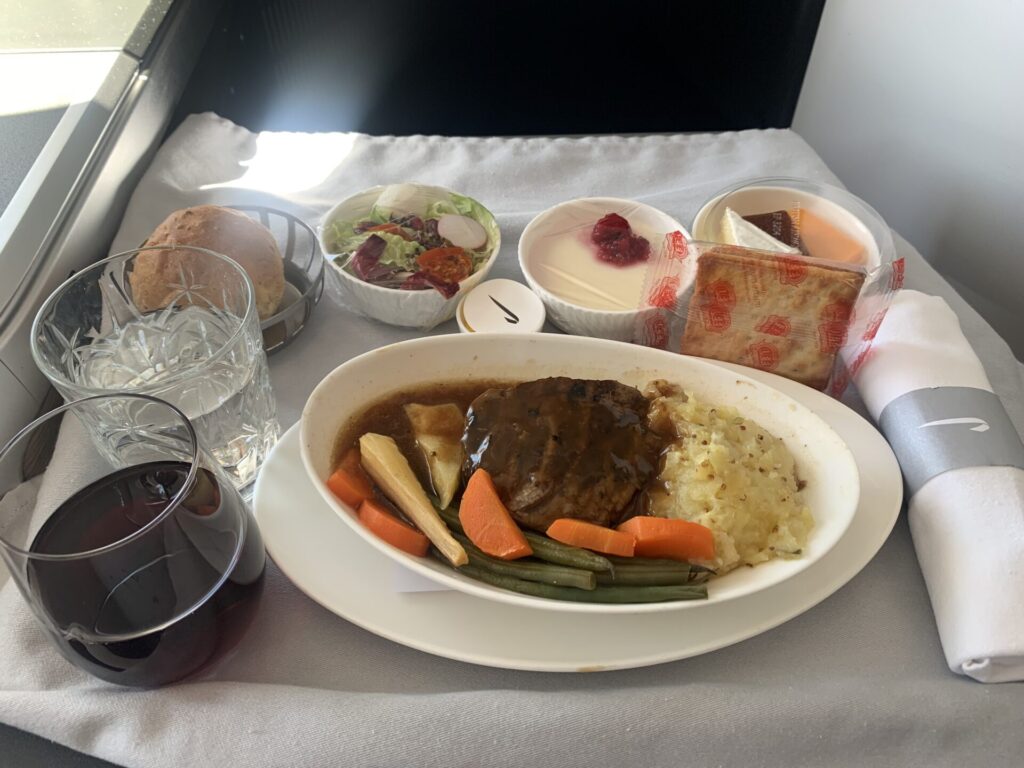 Neil Scrivener reviews British Airways BA61 in Business Class/Club Suites from Male to London Heathrow.