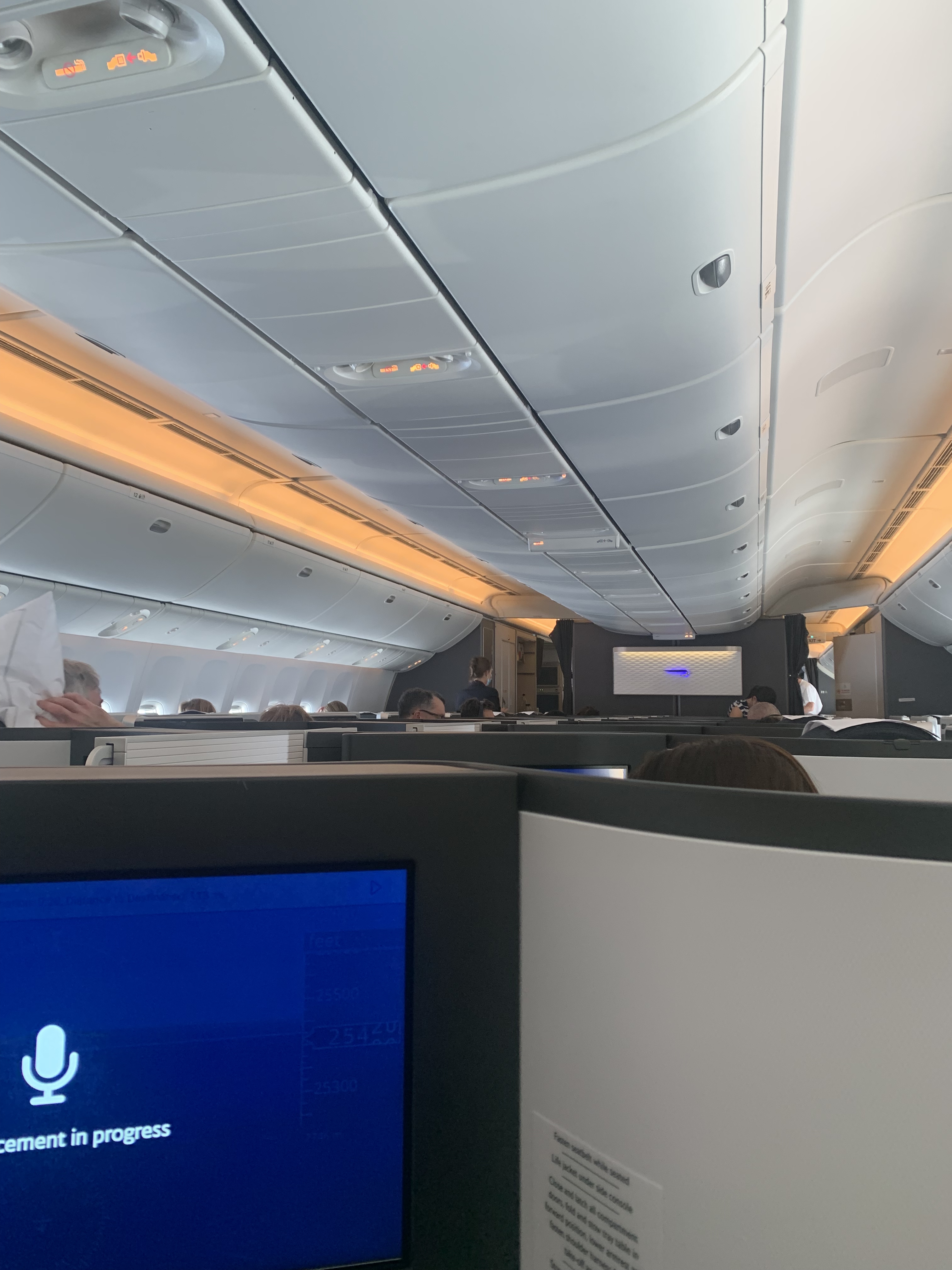 Neil Scrivener reviews British Airways BA60 in Business Class/Club Suites from London Heathrow to Male.