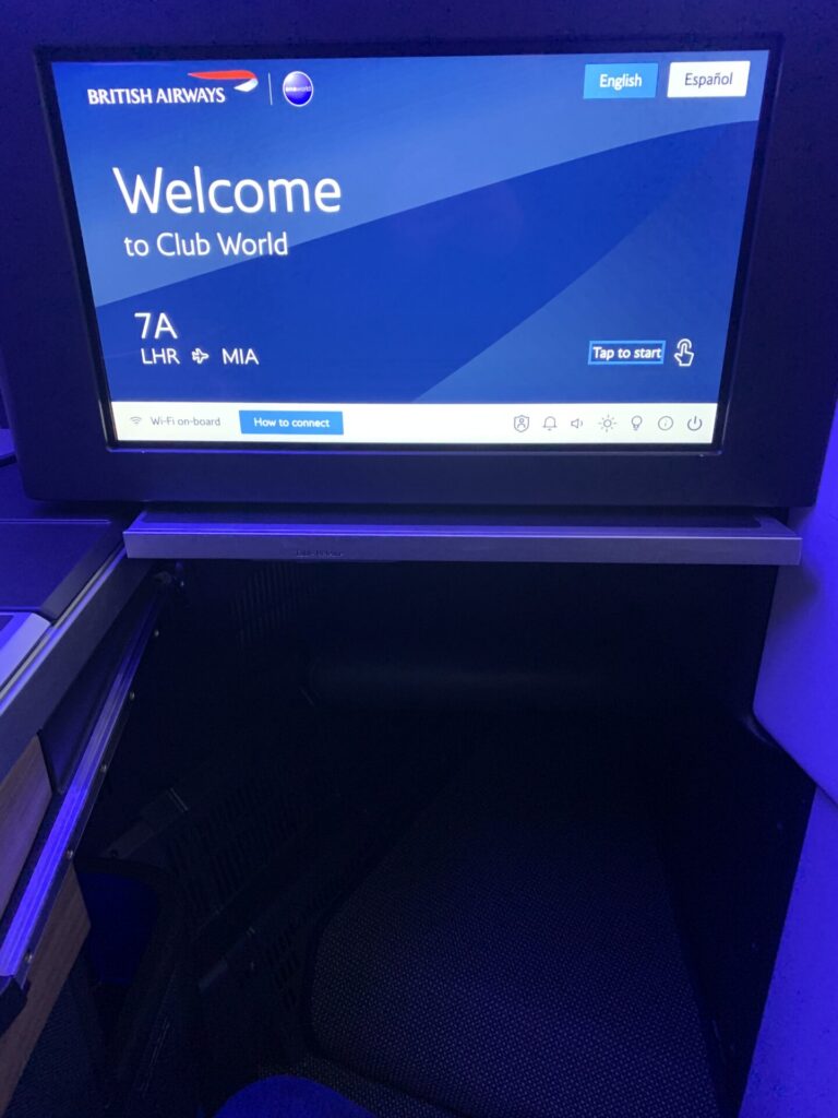 Neil Scrivener reviews British Airways BA207 from Heathrow to Miami in Business Class in Club Suite on the Boeing 777-200.