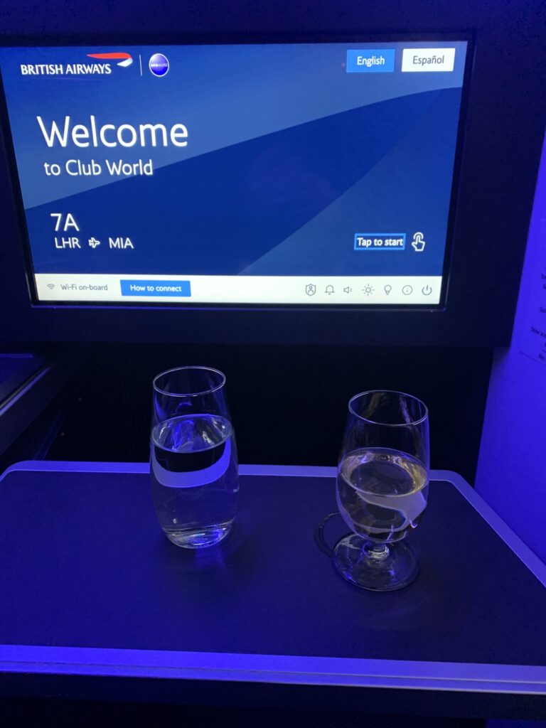 Neil Scrivener reviews British Airways BA207 from Heathrow to Miami in Business Class in Club Suite on the Boeing 777-200.