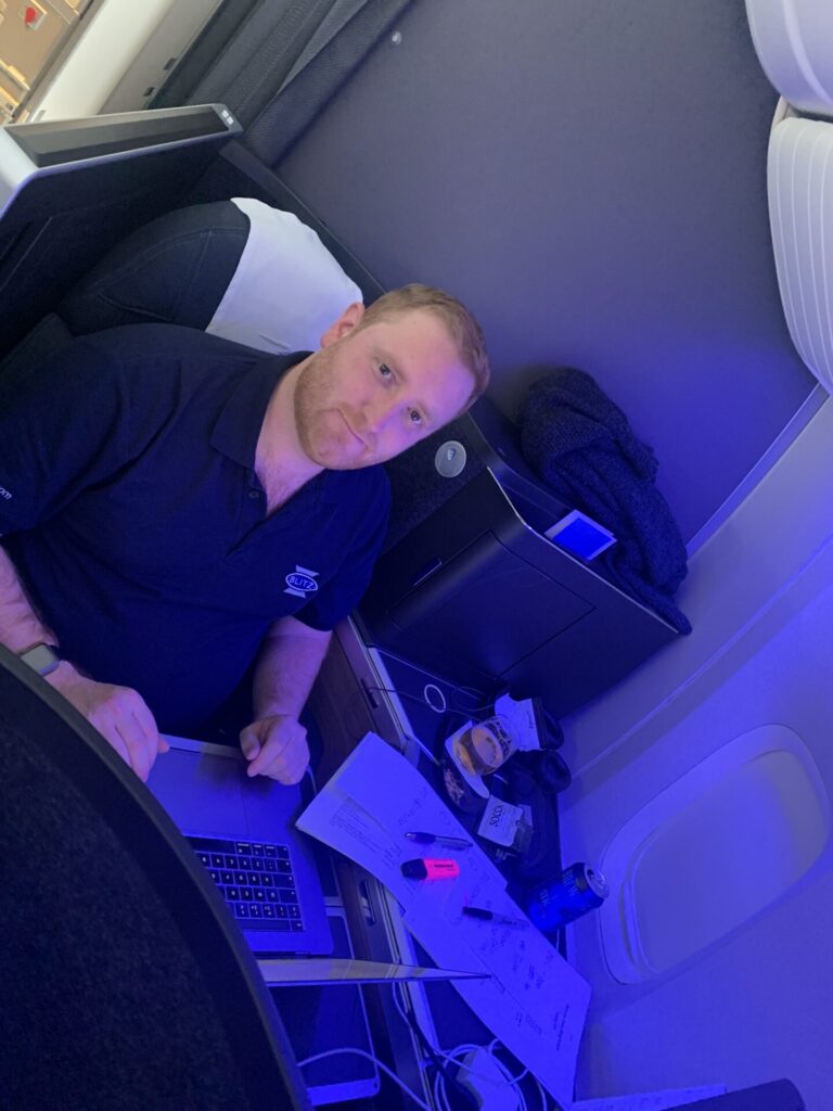 Neil Scrivener reviews British Airways BA207 from Heathrow to Miami in Business Class in Club Suite on the Boeing 777-200.