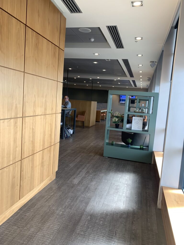 Neil Scrivener reviews The Lounge at Dublin Airport's Terminal 1 - access for OneWorld, Priority Pass and other members.