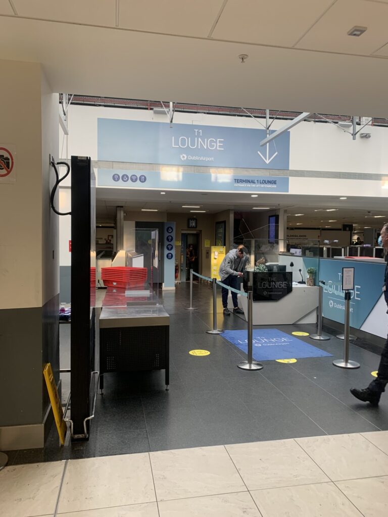 Neil Scrivener reviews The Lounge at Dublin Airport's Terminal 1 - access for OneWorld, Priority Pass and other members.