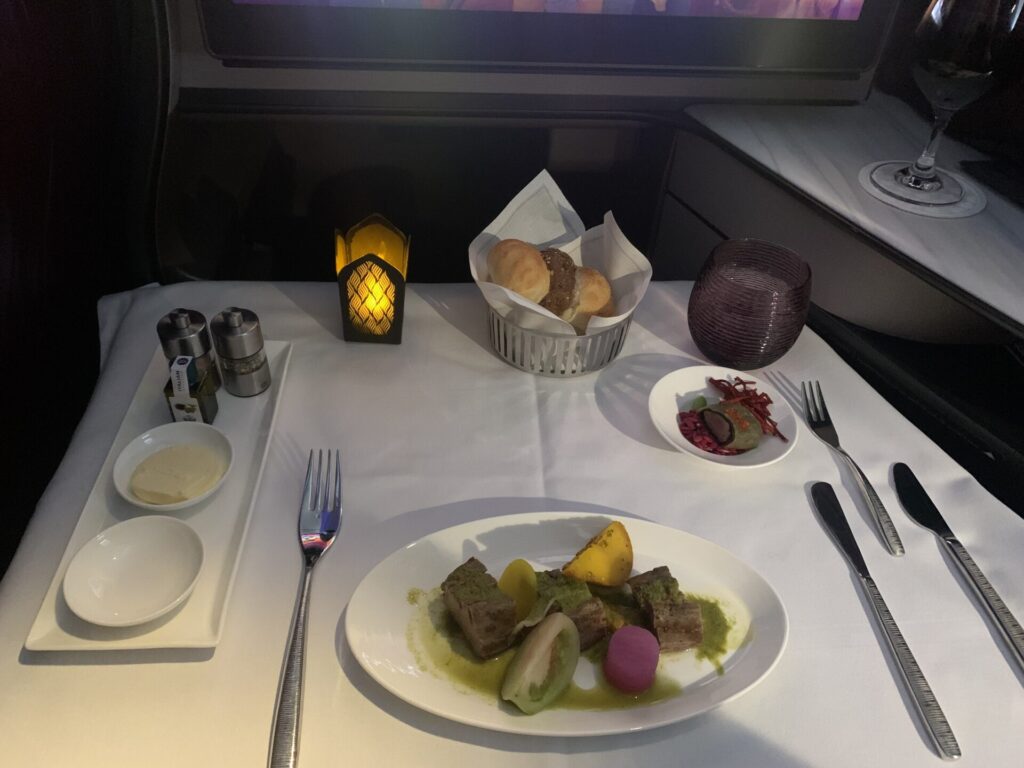 Neil Scrivener reviews Qatar Airways Qsuite from Doha to Heathrow on the Boeing 777-300ER.