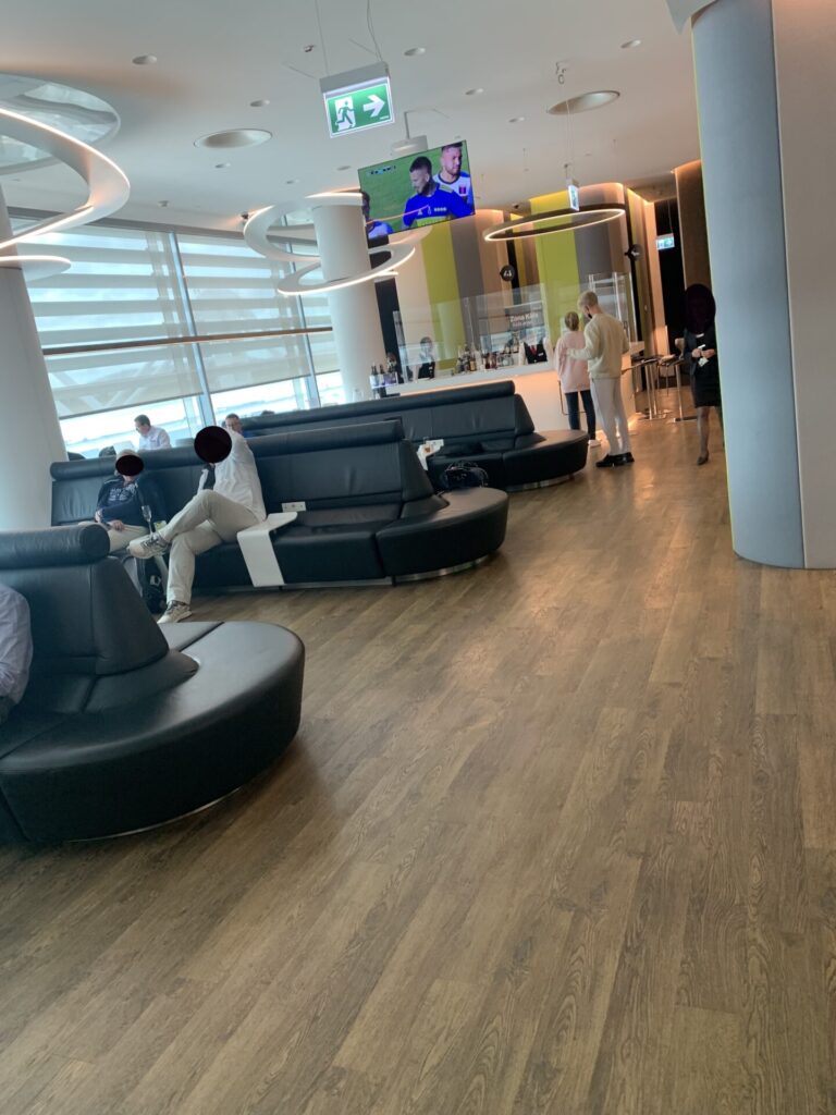 Flying Business reviews the TAP Portugal Business Class lounge, at Lisbon International Airport.