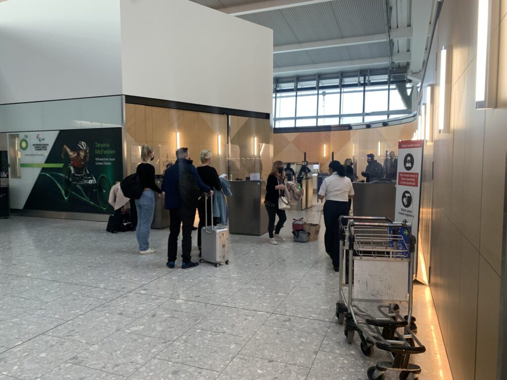 Flying Business reviews British Airways' Concorde Room, for First Class passengers at London's Heathrow Airport at Terminal 5.