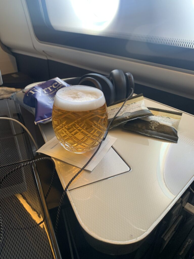 Neil Scrivener reviews British Airways First on BA053 from London Heathrow to Seattle Tacoma airport on the Boeing 777-300ER.