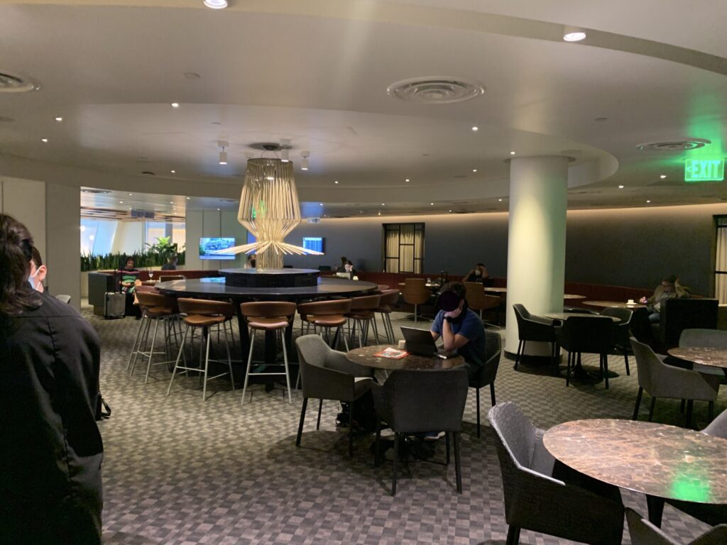 Flying Business reviews the OneWorld Lounge at LAX's Terminal B. Los Angeles International Airport, Tom Bradley Terminal.