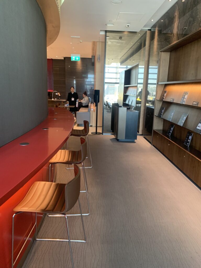 Flying Business reviews the Air Canada Maple Lounge at Heathrow's Terminal 2, for Business Class and Star Alliance Gold travelers