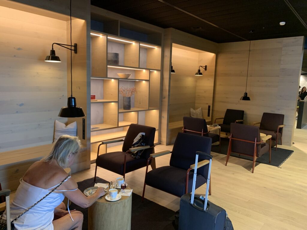 Flying Business reviews SwissAir's Alpine Lounge for Business Class travelers at Zurich Airport in Switzerland.