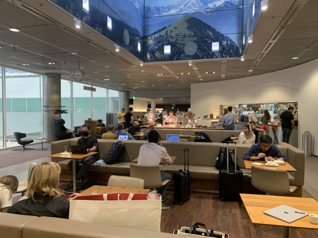 Flying Business reviews the Lufthansa Business Lounge at Terminal 2, K-Gates in Munich Airport - Flughafen München