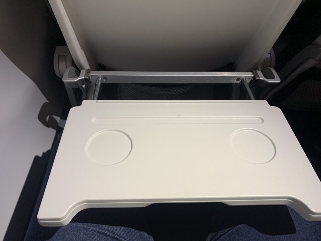 Neil Scrivener reviews Lufthansa's short haul Business Class on a flight from Munich to Heathrow