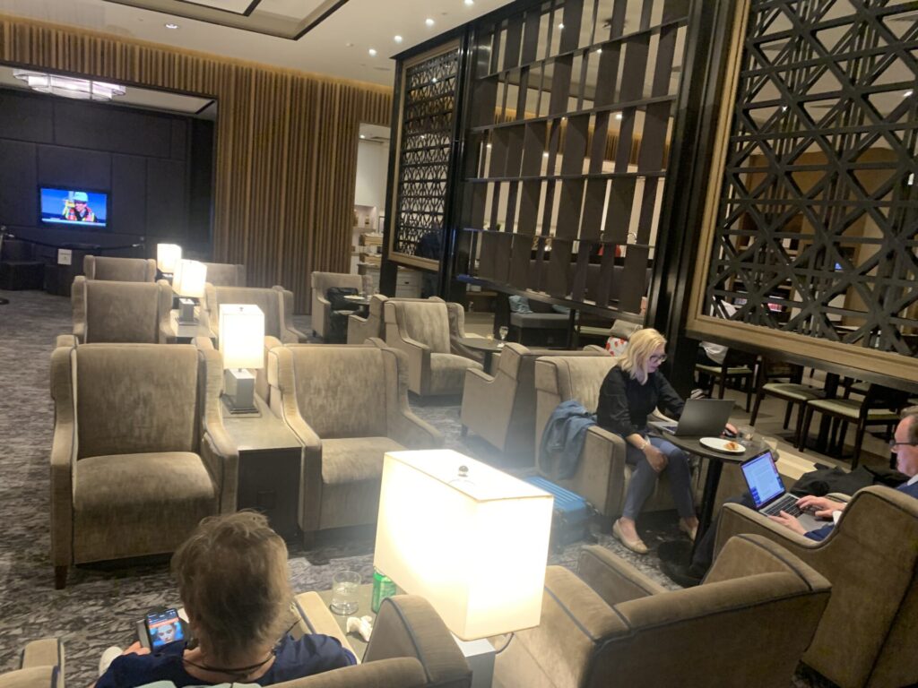 Neil Scrivener reviews the Plaza Premium Lounge at Heathrow's Terminal 2, using an American Express Platinum Card for access.