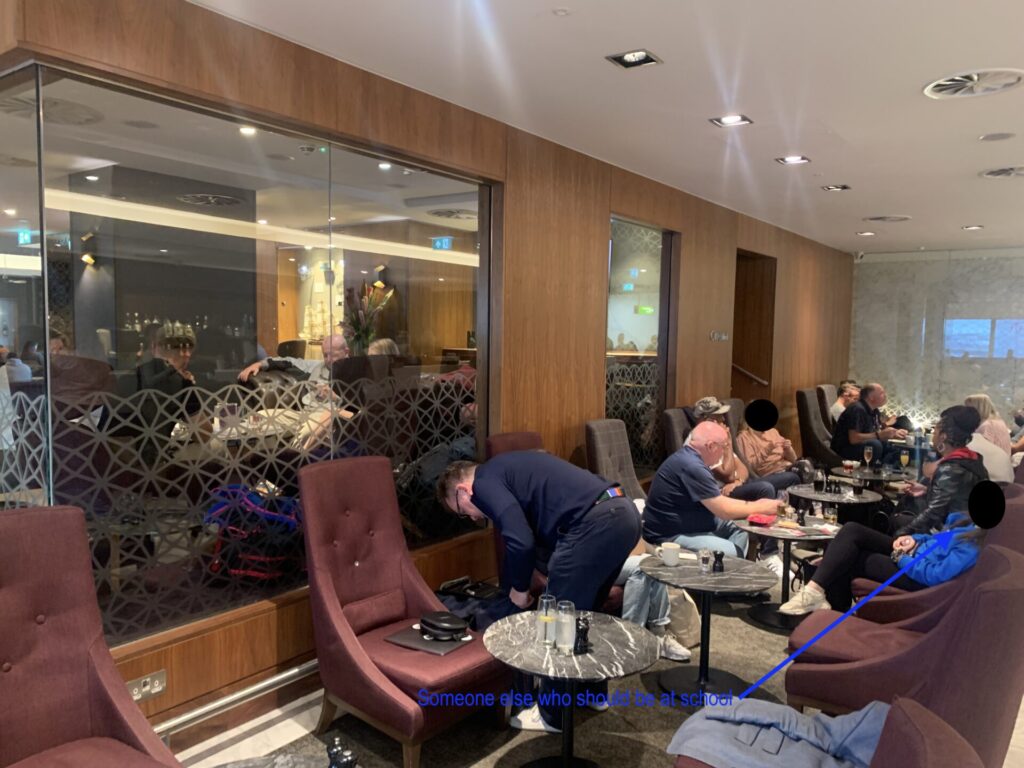 Neil Scrivener reviews the No1 Lounge at Heathrow's Terminal 3, with access via Priority Pass. 