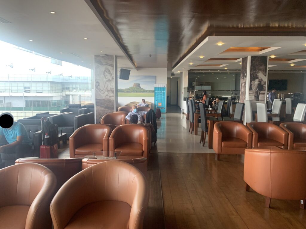 Flying Business reviews the Srilankan Airlines Serendib Lounge in Colombo's Bandaranaike International Airport in Sri Lanka. 