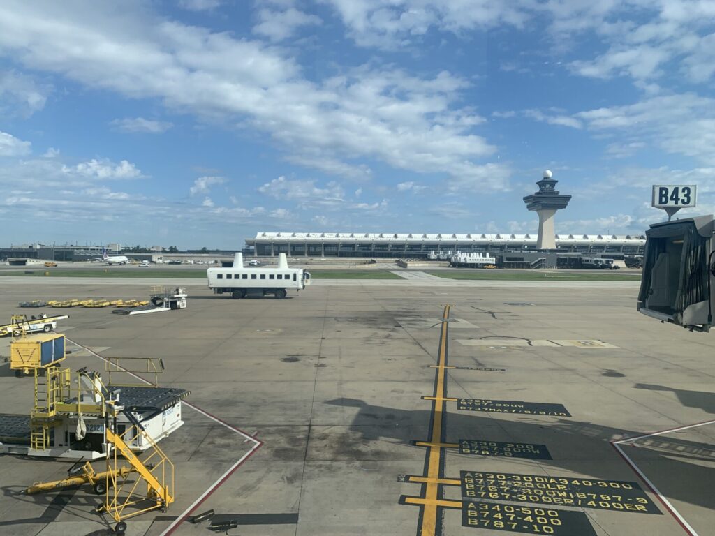 Neil Scrivener reviews the Turkish Airlines lounge at Washington Dulles' Concourse B (IAD), accessed with a Priority Pass.