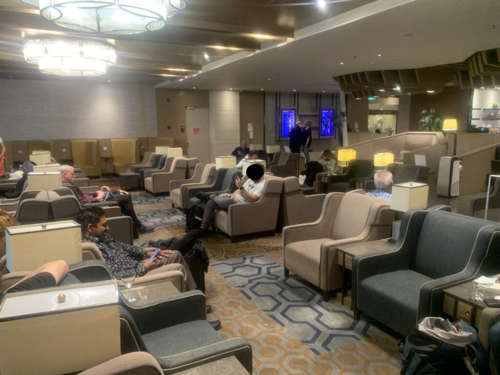 Flying Business reviews the Plaza Premium Lounge at Terminal 1 of Singapore's Changi International Airport.