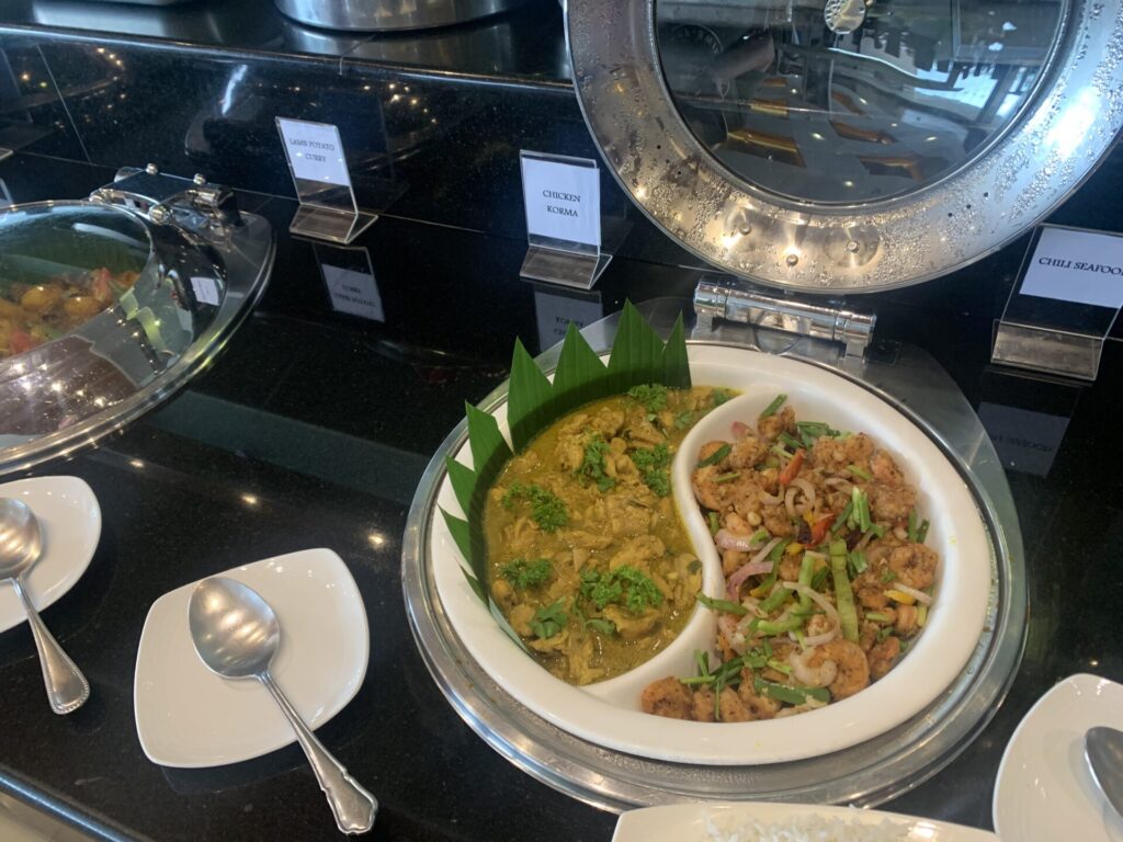 Flying Business reviews the Srilankan Airlines Serendib Lounge in Colombo's Bandaranaike International Airport in Sri Lanka. 