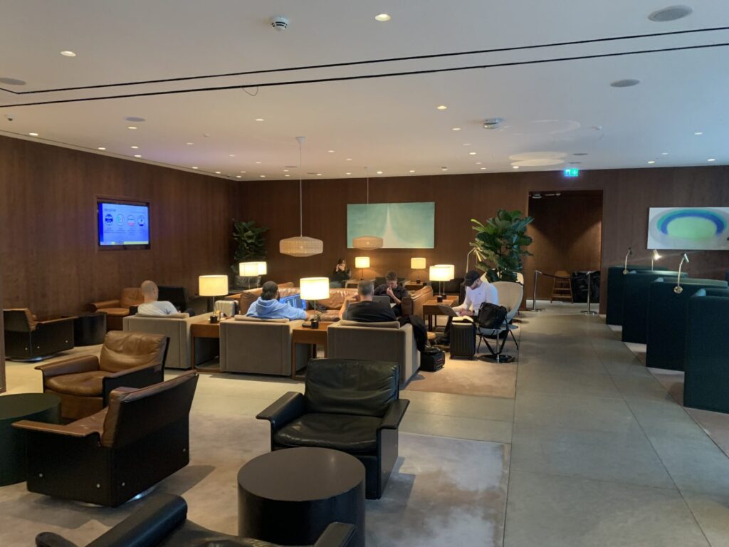 Flying Business reviews the Cathay Pacific First and Business Class Lounges at Heathrow's Terminal 3. 