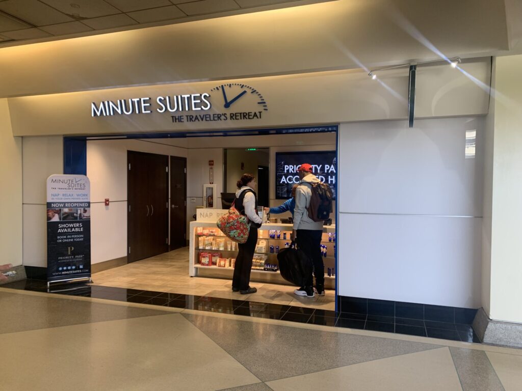 Flying Business reviews the Minute Suites in Philadelphia's International Airport at Terminals A/B, accessed via Priority Pass. 