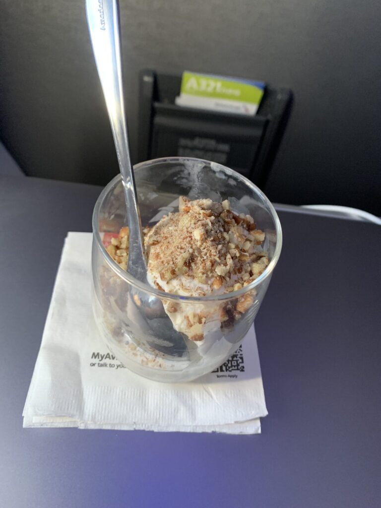 Neil Scrivener reviews American Airlines' First Class service from Philadelphia to San Francisco on the Airbus A321neo