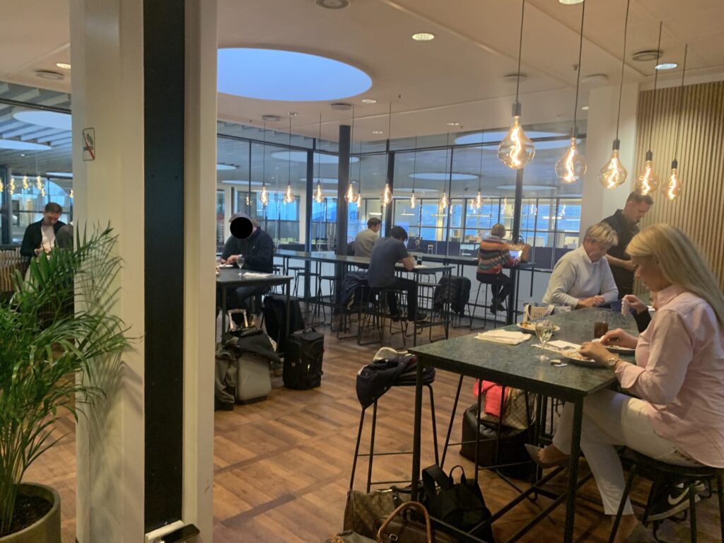 Flying Business reviews the Carlsberg Aviator Lounge in Copenhagen's Kastrup Airport in Denmark, accessed via a Priority Pass. 