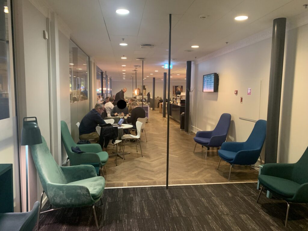 Flying Business reviews the Carlsberg Aviator Lounge in Copenhagen's Kastrup Airport in Denmark, accessed via a Priority Pass. 