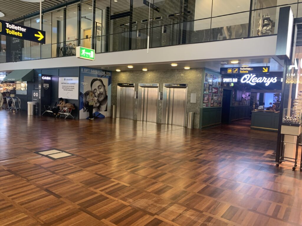 Flying Business reviews the Carlsberg Aviator Lounge in Copenhagen's Kastrup Airport in Denmark, accessed via a Priority Pass. 