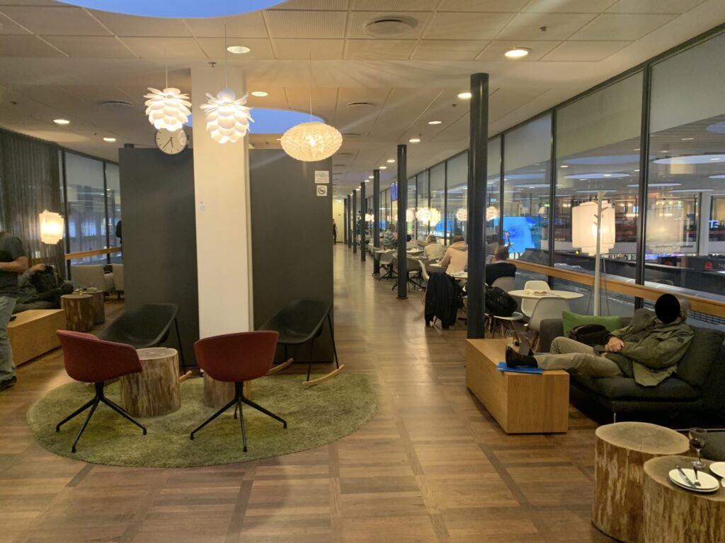 Flying Business reviews the Aspire Lounge in Copenhagen's Kastrap International Airport, CPH - accessed via a Priority Pass