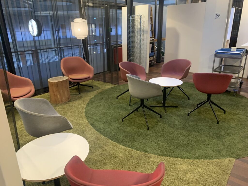 Flying Business reviews the Aspire Lounge in Copenhagen's Kastrap International Airport, CPH - accessed via a Priority Pass