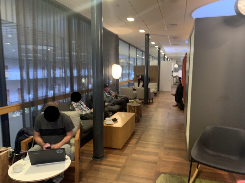 Flying Business reviews the Aspire Lounge in Copenhagen's Kastrap International Airport, CPH - accessed via a Priority Pass