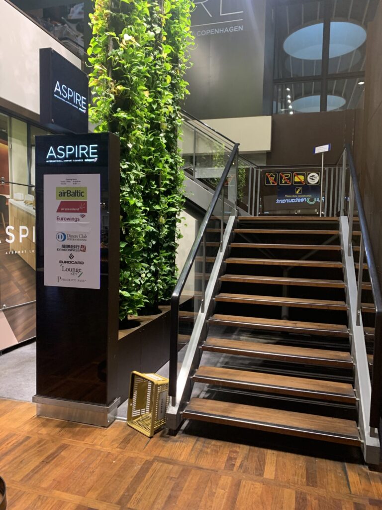 Flying Business reviews the Aspire Lounge in Copenhagen's Kastrap International Airport, CPH - accessed via a Priority Pass