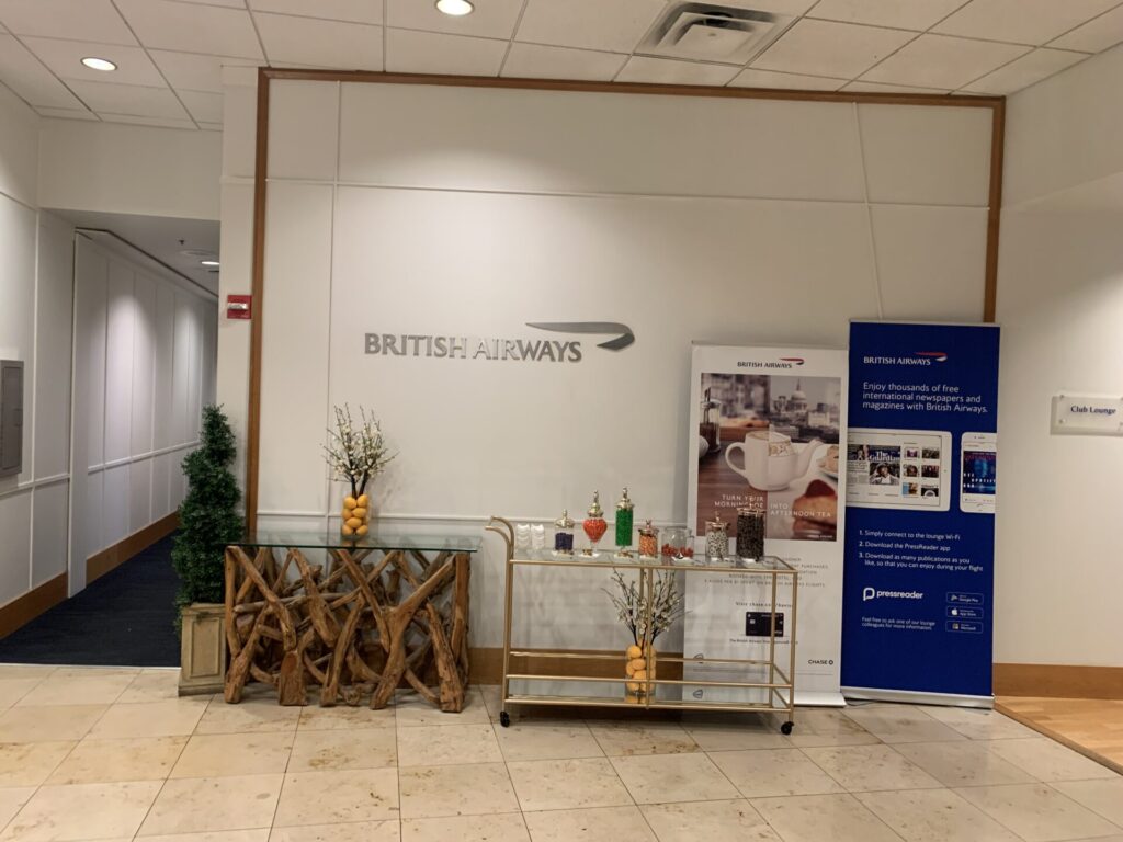 Flying Business reviews the British Airways OneWorld lounge at S-Gates in Seattle's Tacoma Airport, Washington. 