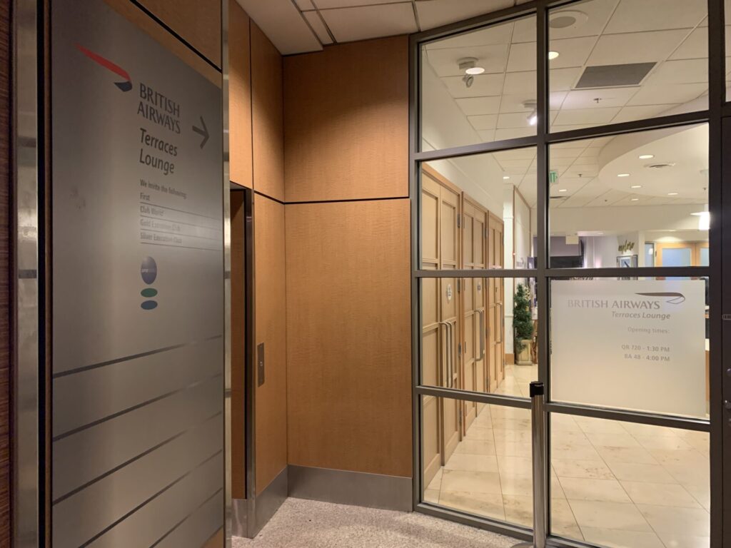 Flying Business reviews the British Airways OneWorld lounge at S-Gates in Seattle's Tacoma Airport, Washington. 