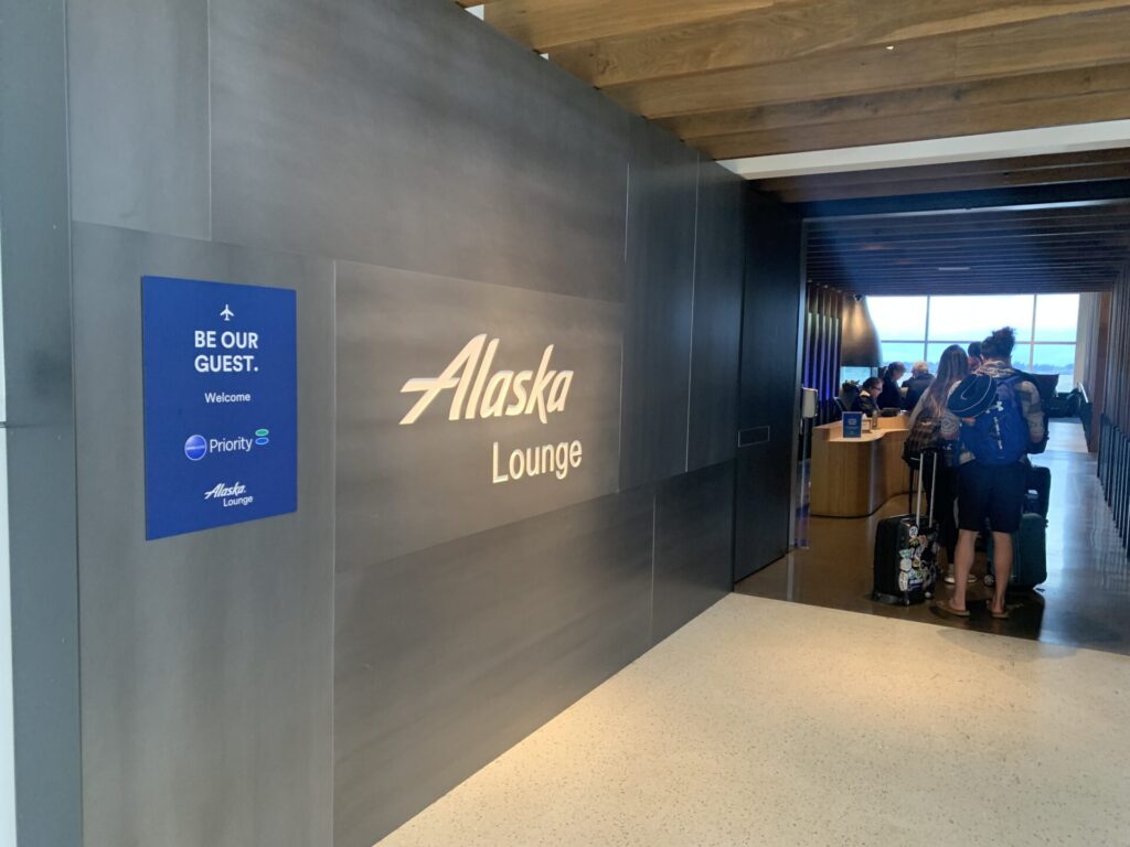 Flying Business reviews the Alaska Airlines Lounge in Seattle's Tacoma Airport in the North Satellite - N-Gates.  