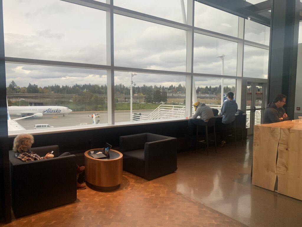 Flying Business reviews the Alaska Airlines Lounge in Seattle's Tacoma Airport in the North Satellite - N-Gates.  