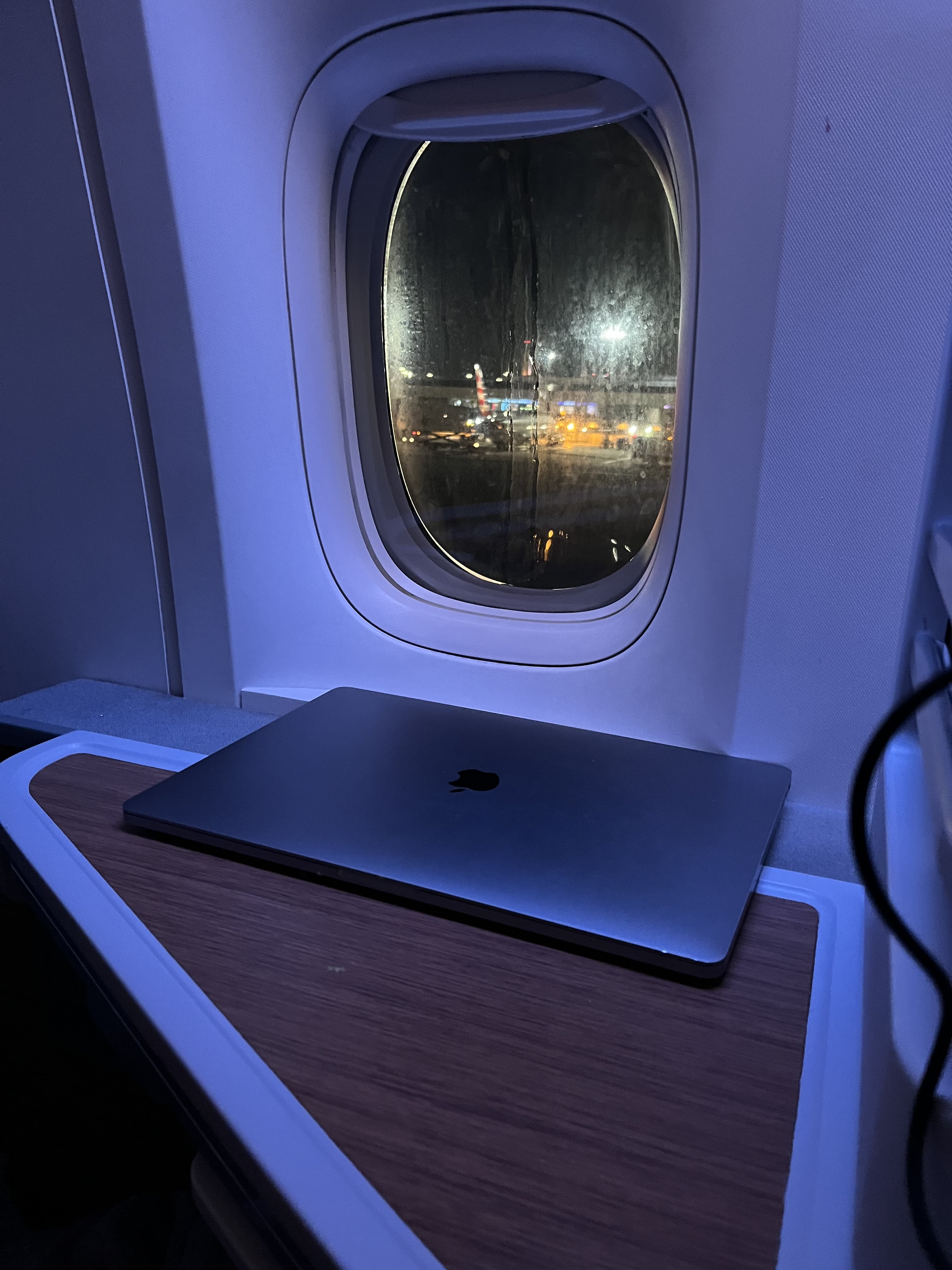 Neil Scrivener reviews American Airlines Flagship Business Class on AA104, from JFK to LHR (New York to Heathrow).