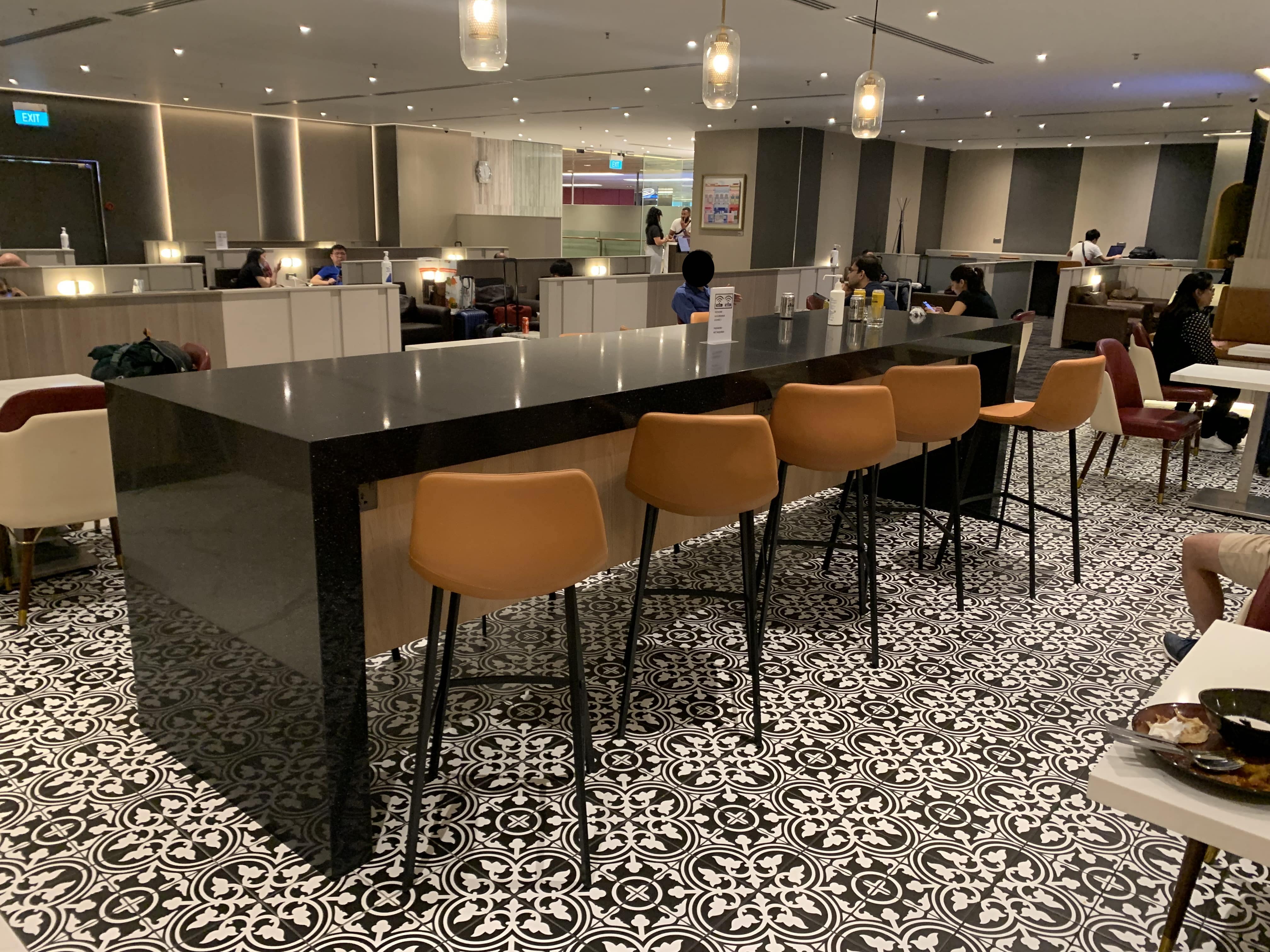 Neil Scrivener reviews the SATS Premier Lounge in Terminal 1 of Singapore's Changi Airport, accessed via Priority Pass.