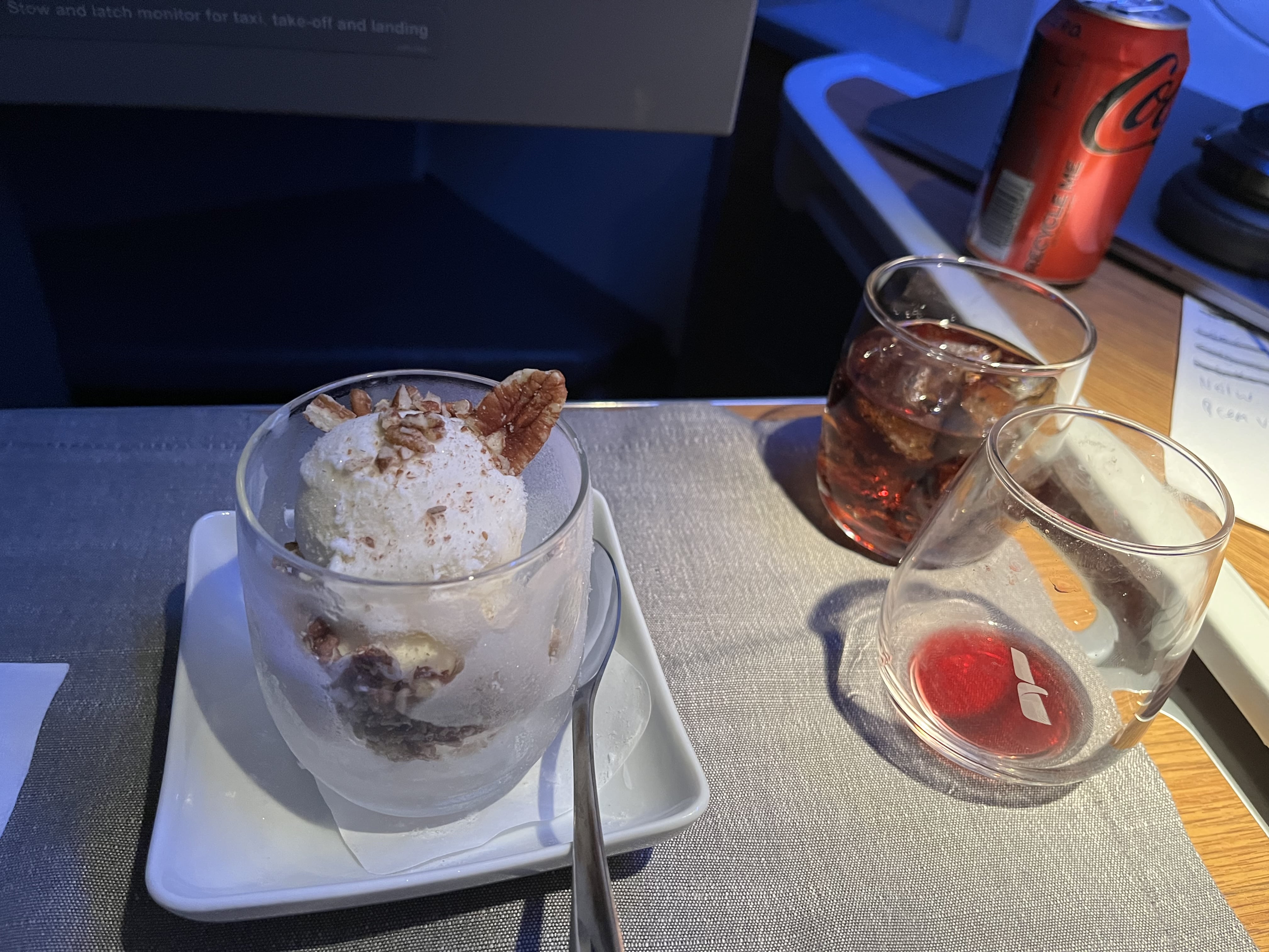 Neil Scrivener reviews American Airlines Flagship Business Class on AA104, from JFK to LHR (New York to Heathrow).