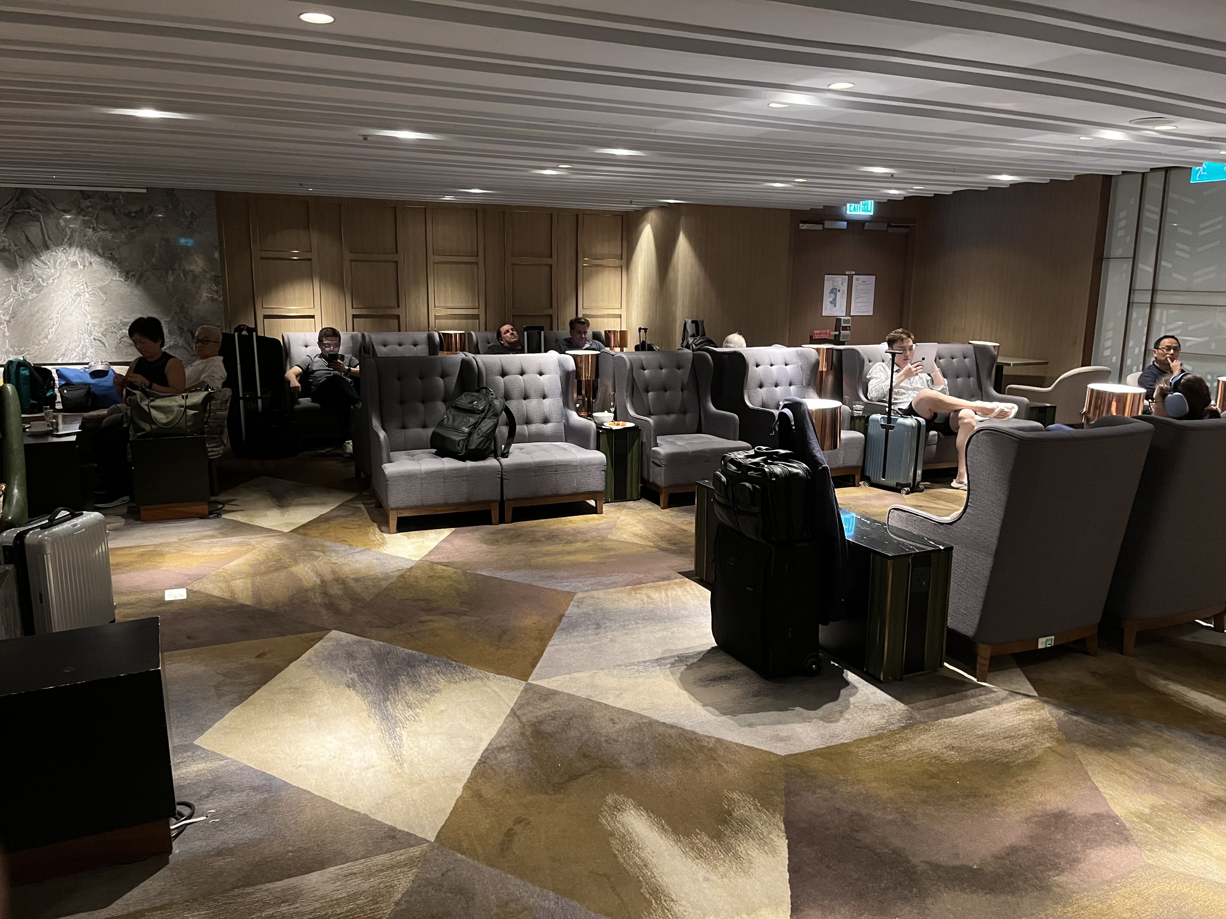 Neil Scrivener reviews the Plaza Premium Lounge First, in Hong Kong's International Airport. 