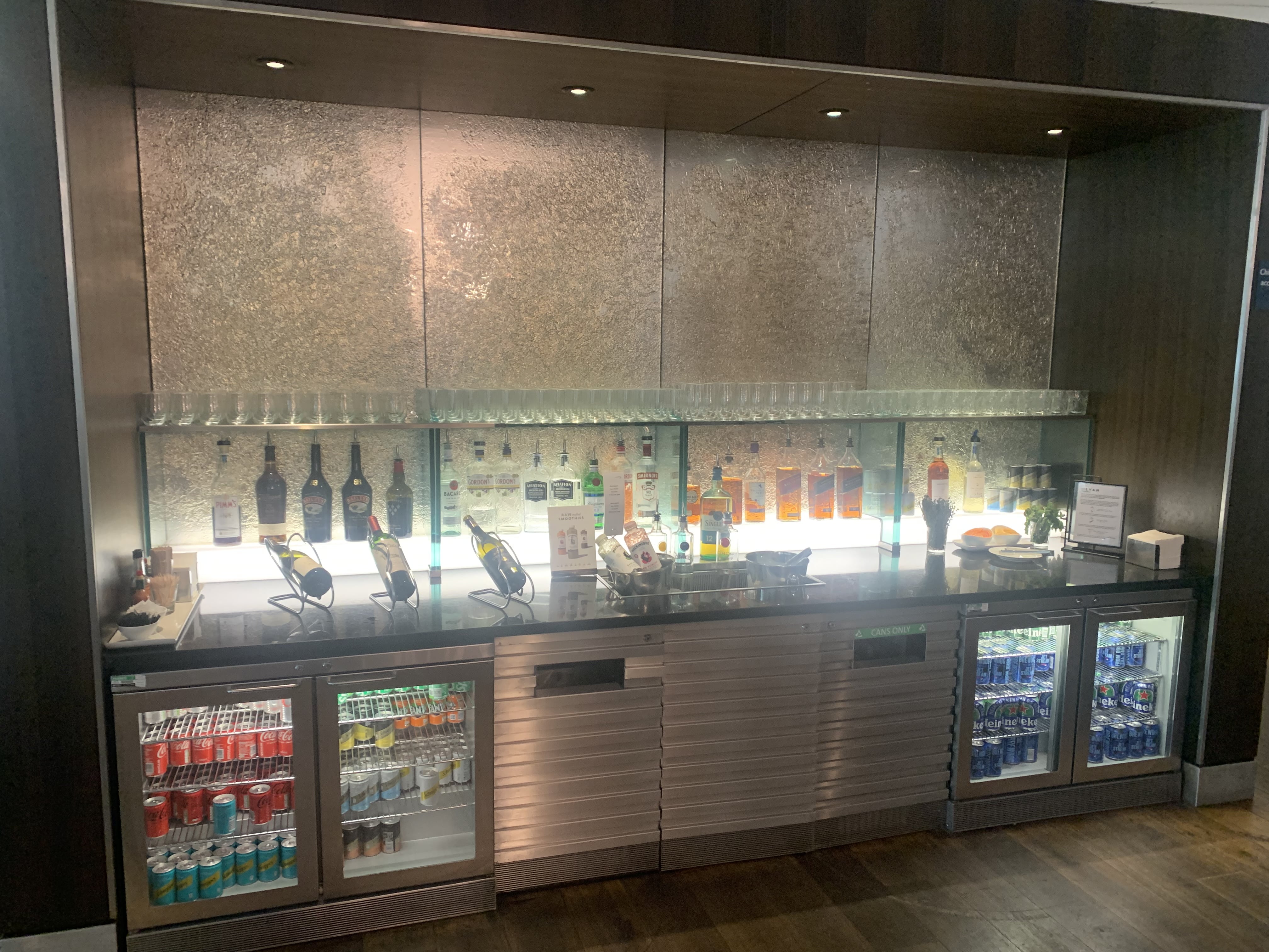 Neil Scrivener reviews the British Airways Lounge at Heathrow's (LHR) Terminal 5B/B-Gates.