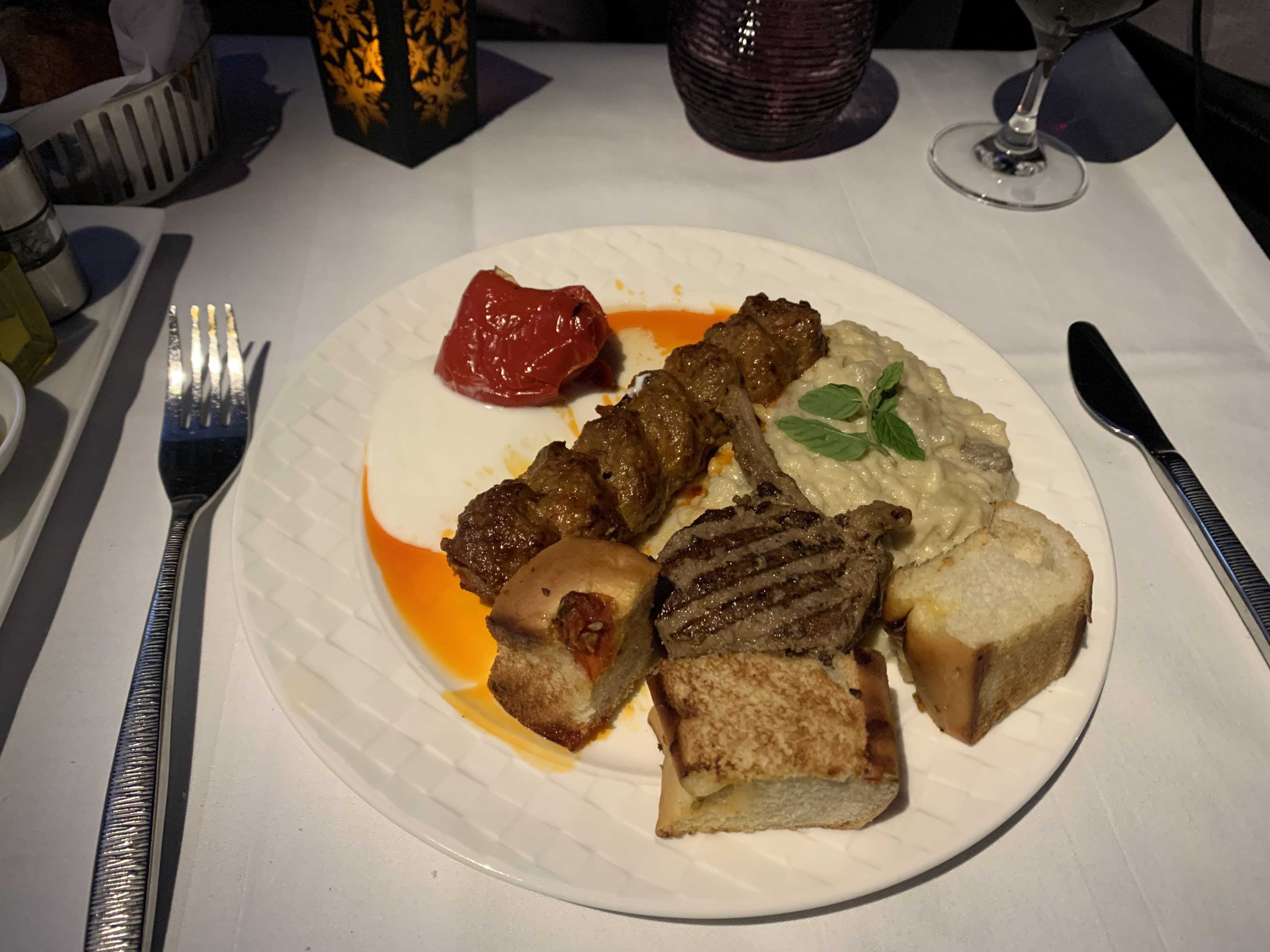 Neil Scrivener reviews Qatar Airways Qsuite from Doha to Heathrow on the Boeing 777-300ER.