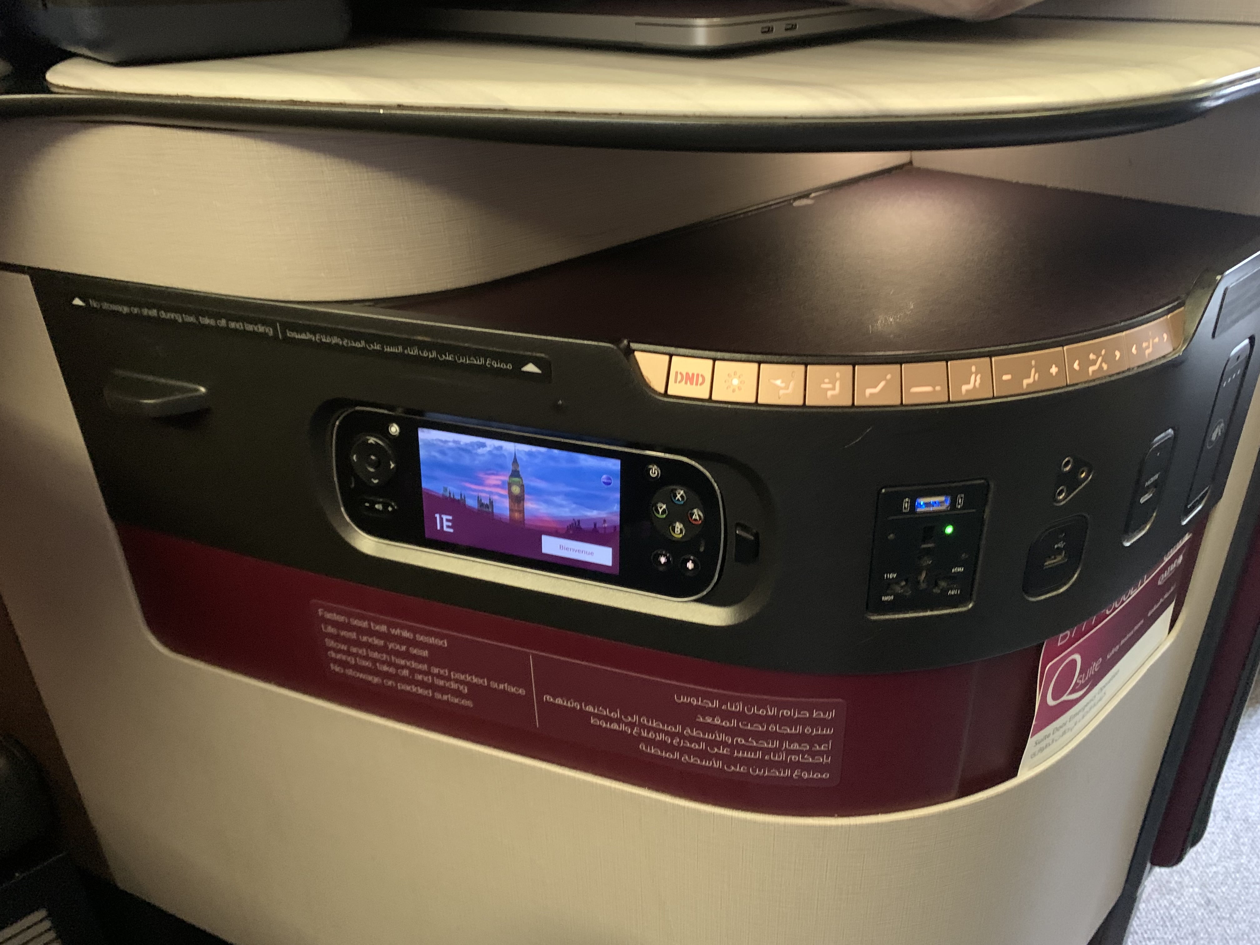 Neil Scrivener reviews the Qatar Airways Double QSuite, on the Boeing 777-300ER.