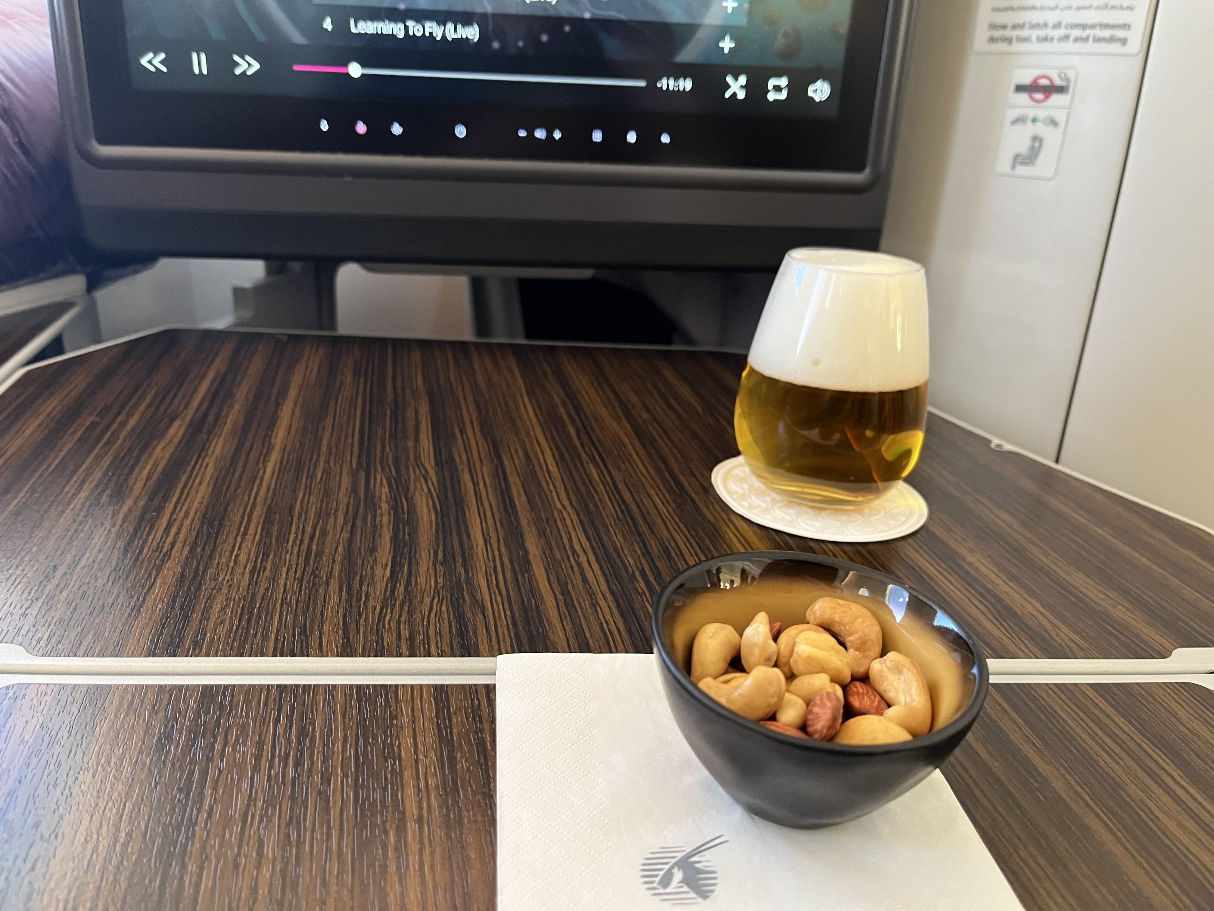 Neil Scrivener reviews Qatar Airways QR18 from Dublin to Doha on the Boeing 787-8, in Business Class. 